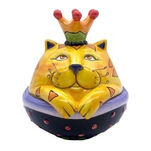 Ceramic cat with crown trinket jewelry box by C.M. Redwine